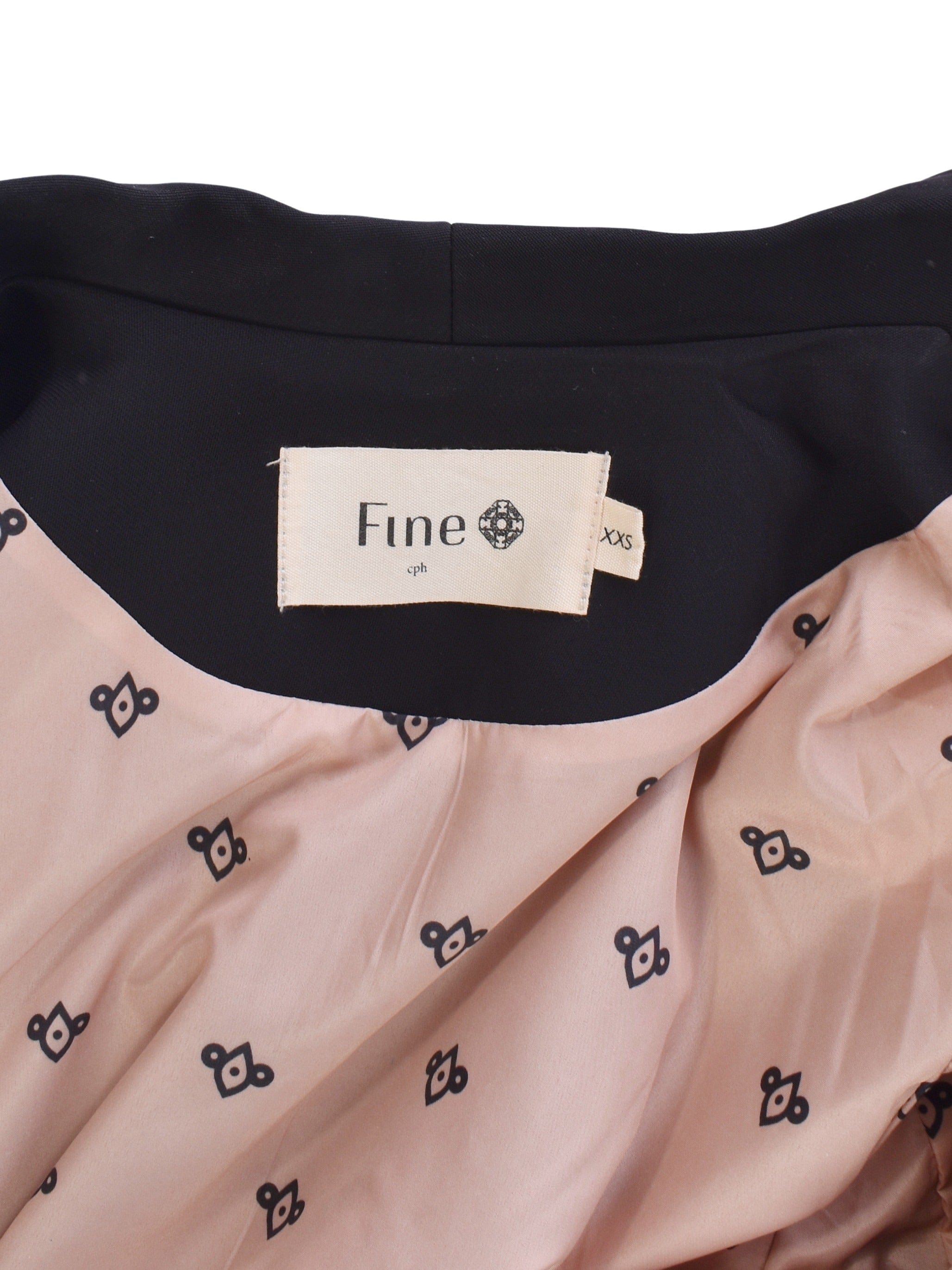 Fine Cph Frakke - S / Sort / Kvinde - SassyLAB Secondhand