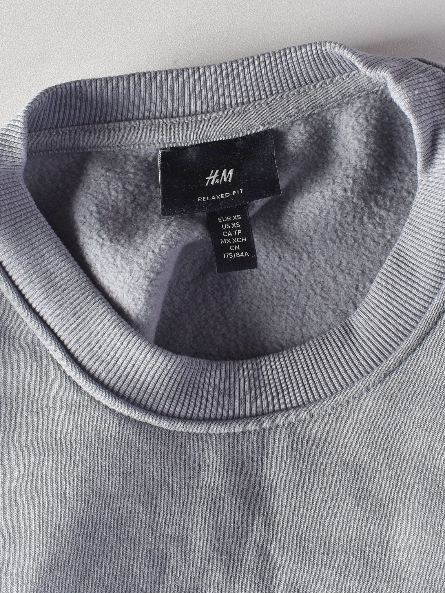 H&M Sweatshirt - XS / Grå / Kvinde - SassyLAB Secondhand