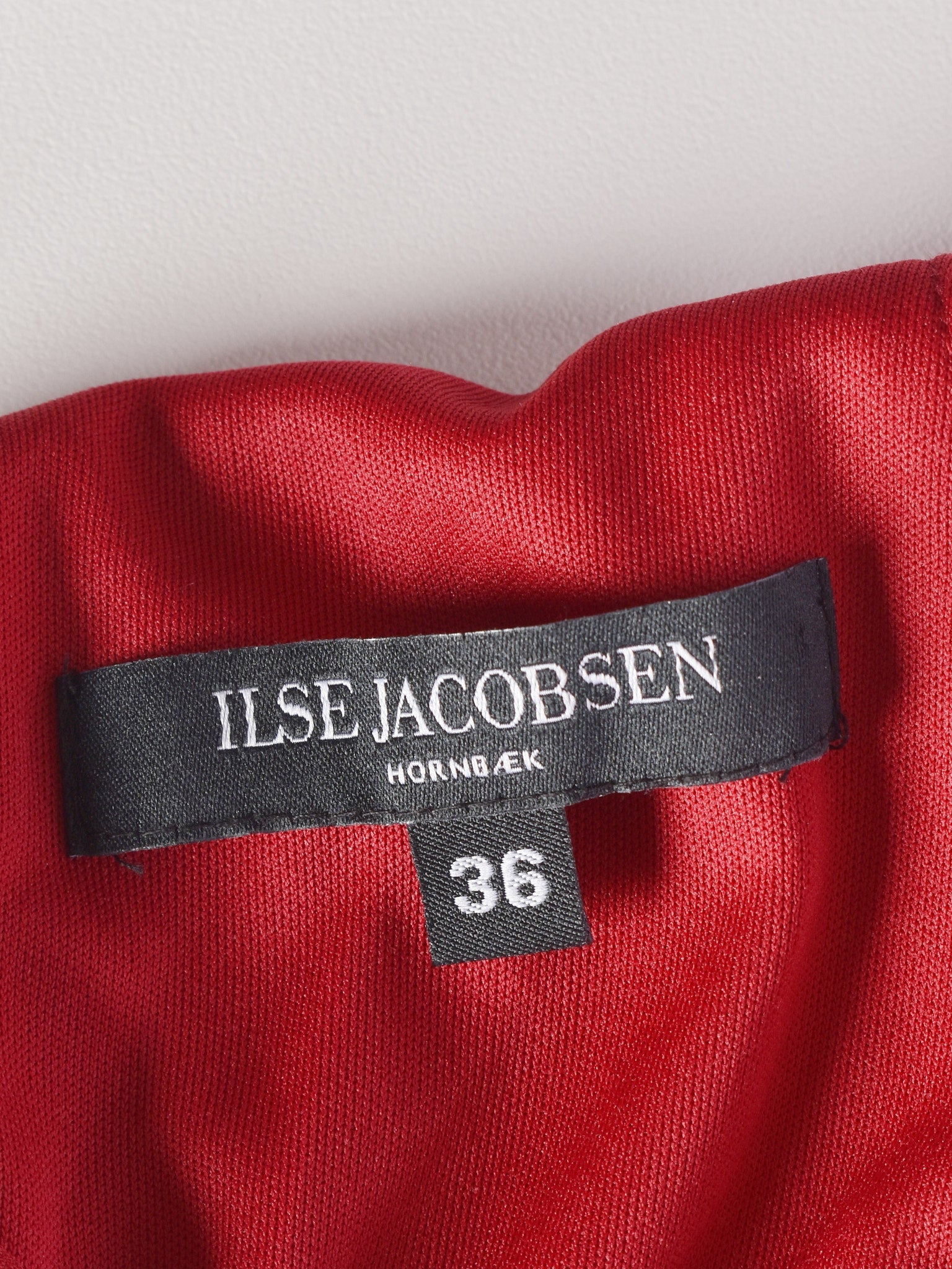 ILSE JACOBSEN HORNBÆK Kjole - 36 / Bordeaux / Kvinde - SassyLAB Secondhand