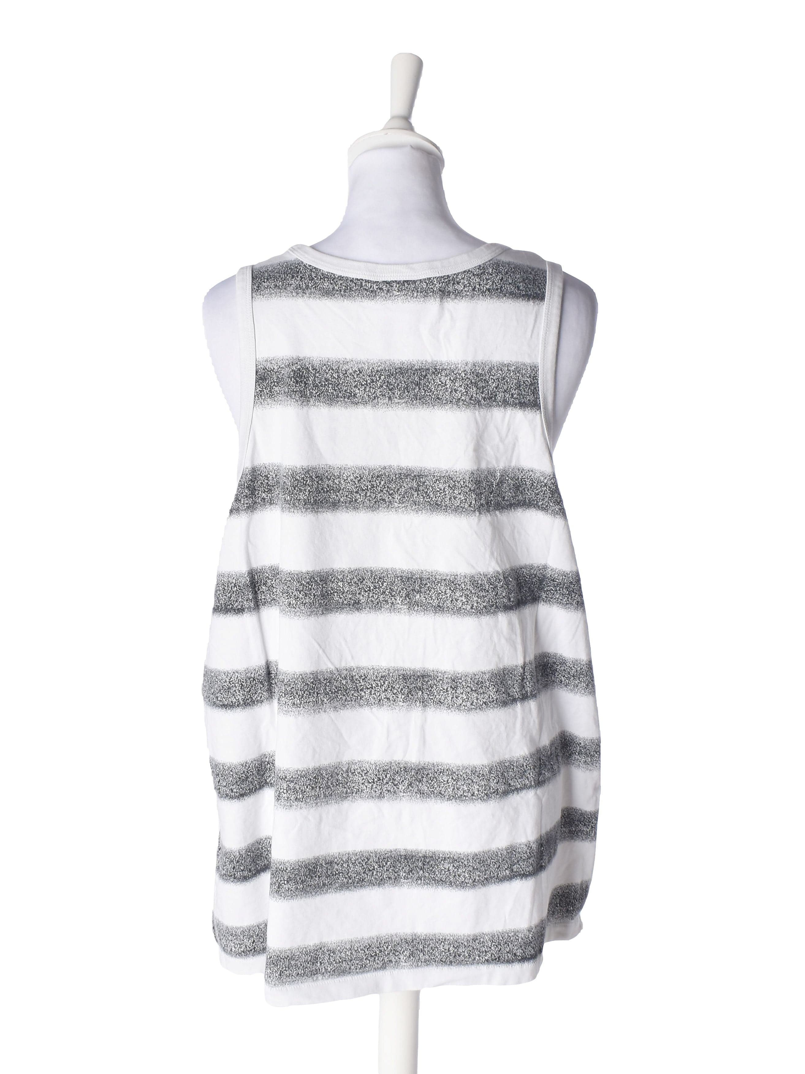 Nike Top - XL / Hvid / Kvinde - SassyLAB Secondhand