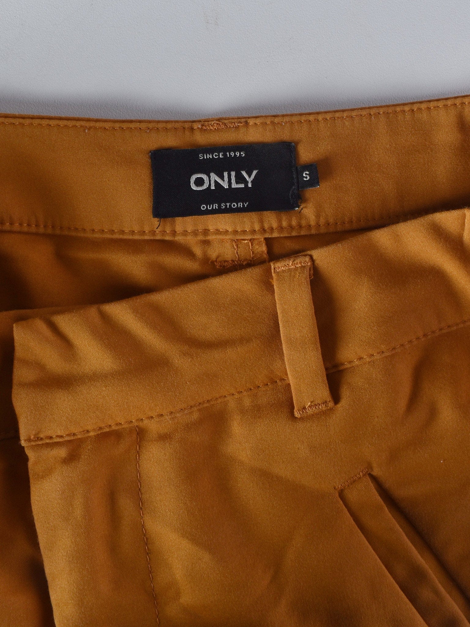 ONLY Bukser - S / Gul / Kvinde - SassyLAB Secondhand
