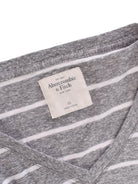 Abercrombie & Fitch Bluse - XS / Grå / Kvinde - SassyLAB Secondhand