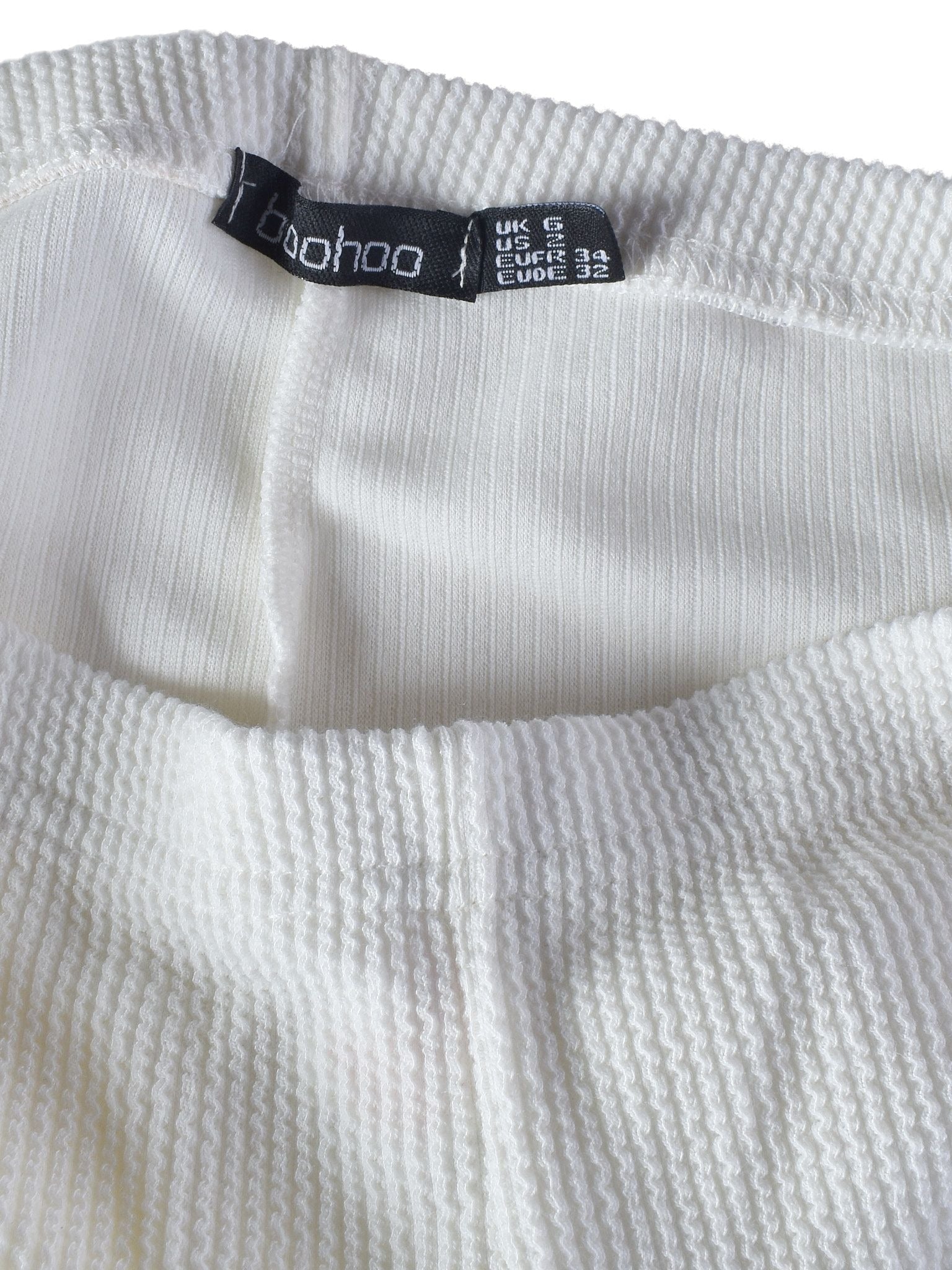 Boohoo Shorts - 32 / Beige / Kvinde - SassyLAB Secondhand