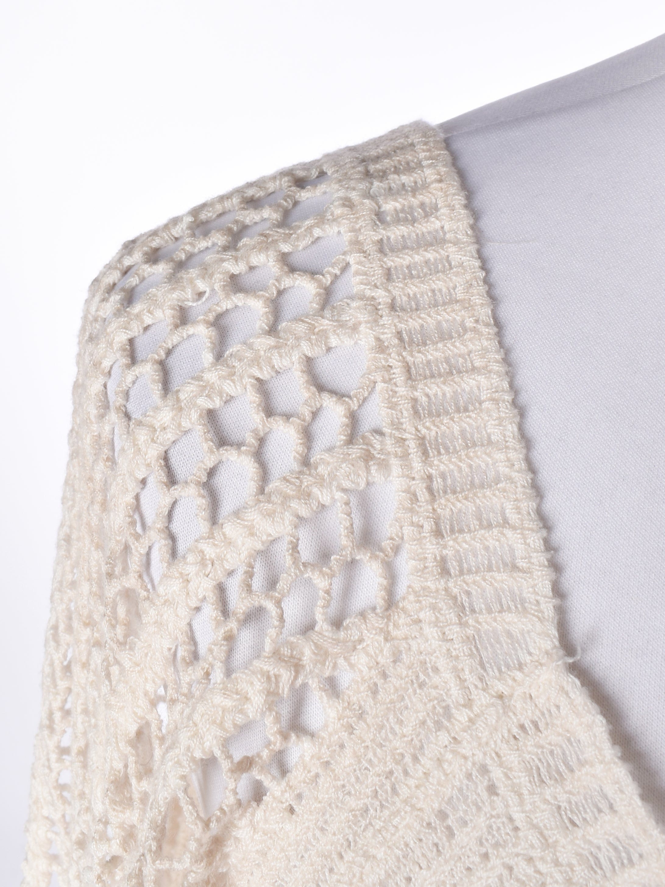 By Julie Strik - M/L / Hvid / Kvinde - SassyLAB Secondhand