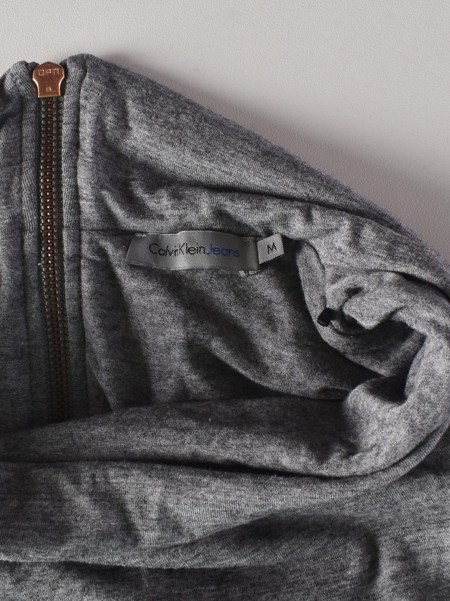 Calvin Klein Kjole - M / Grå / Kvinde - SassyLAB Secondhand