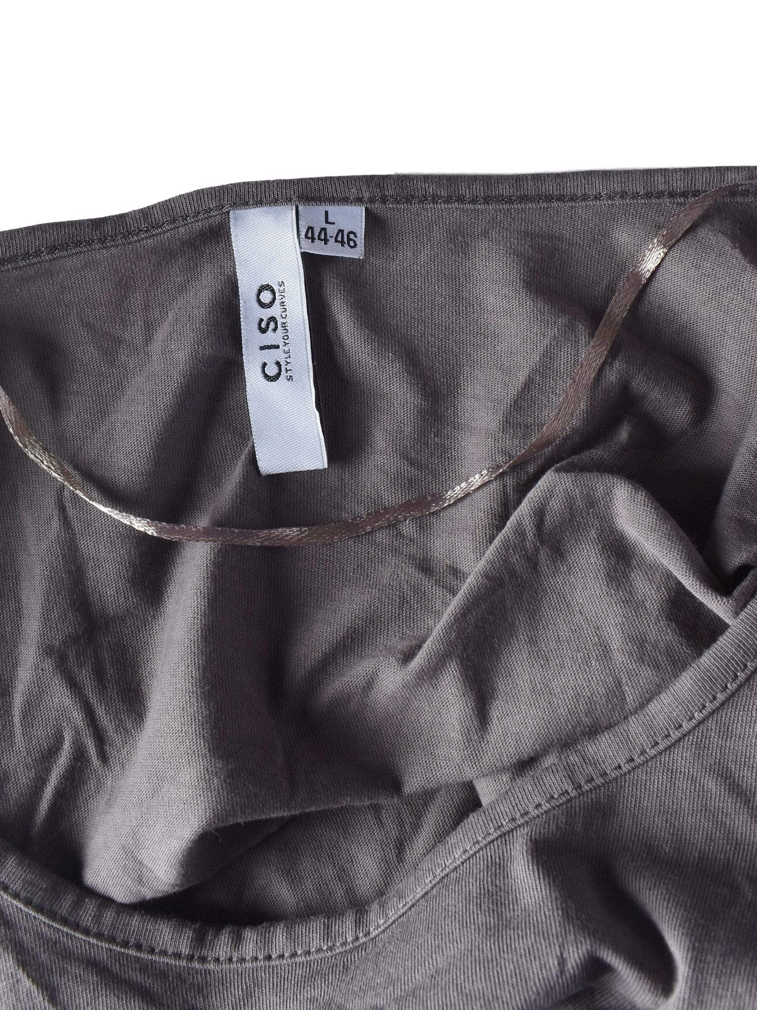 Ciso T-Shirt - L / Grå / Kvinde - SassyLAB Secondhand