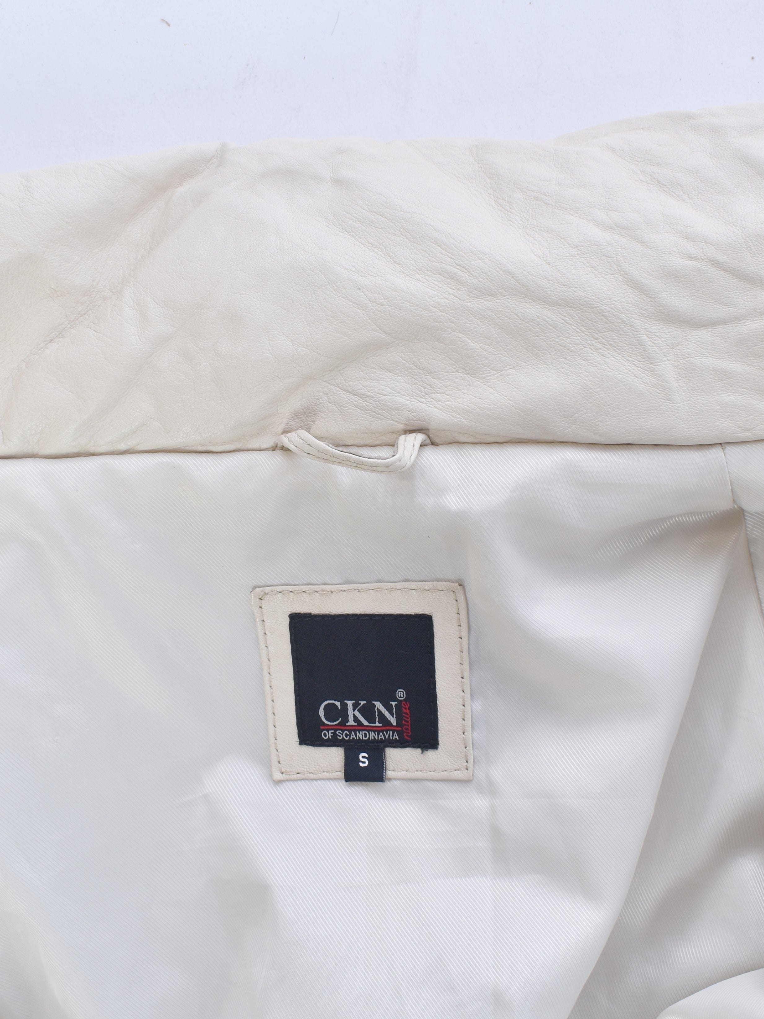 CKN of Scandinavia Jakke - S / Beige / Kvinde - SassyLAB Secondhand