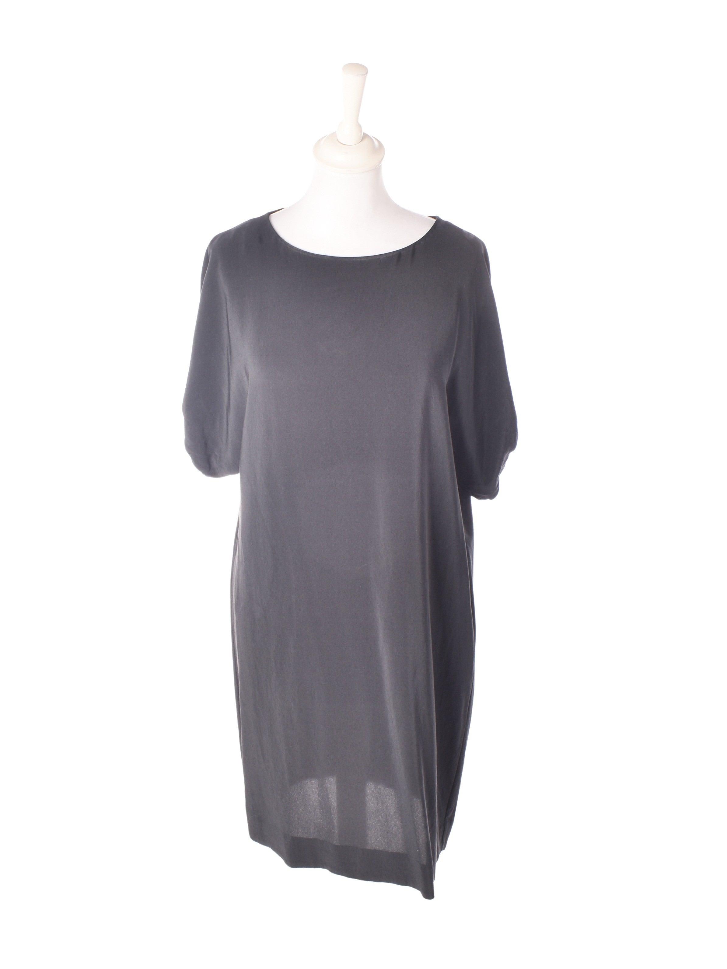 Kjole fra COS - SassyLAB Secondhand