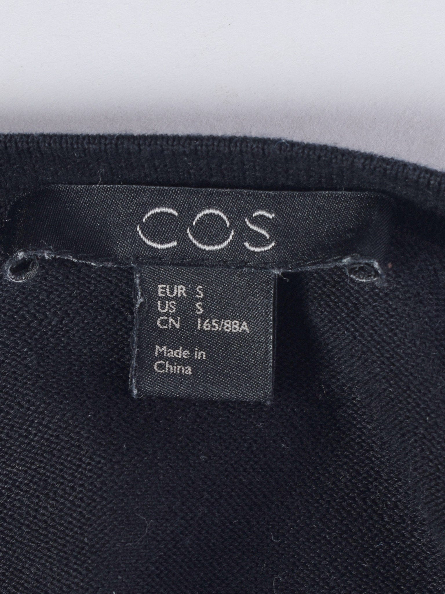 Cos Kjole - S / Sort / Kvinde - SassyLAB Secondhand