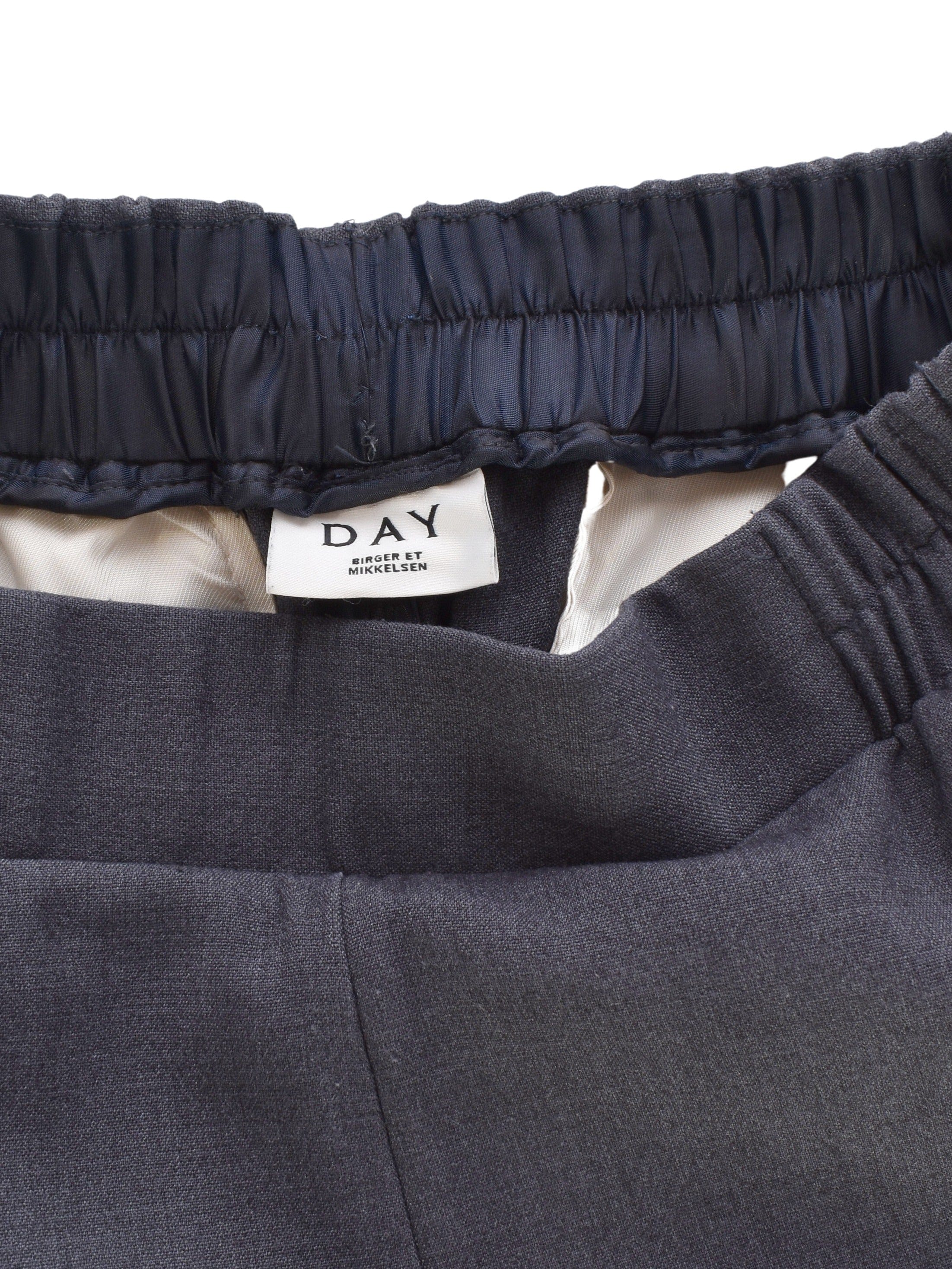 DAY Birger et Mikkelsen Bukser - 36 / Grå / Kvinde - SassyLAB Secondhand