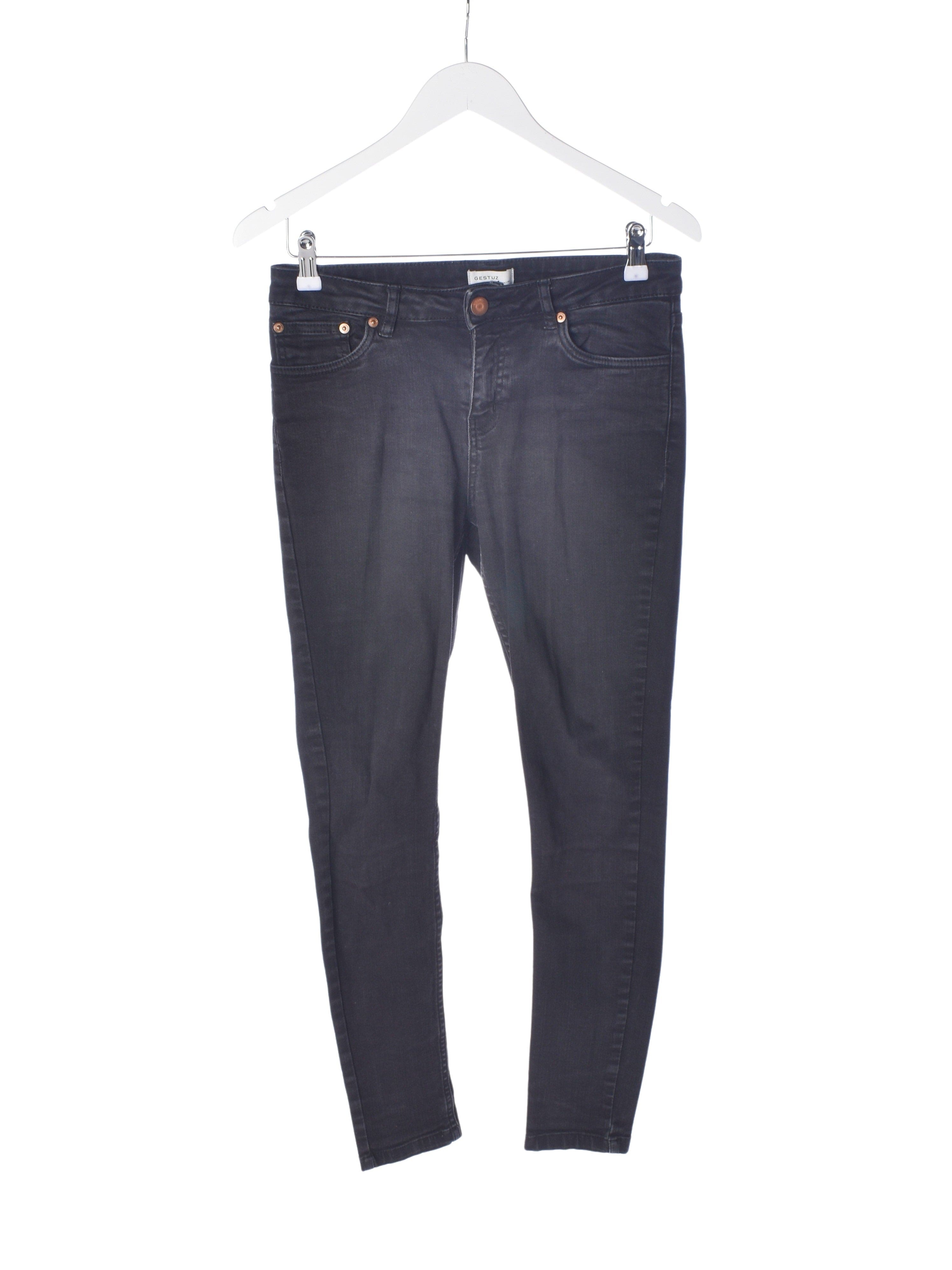 Gestuz Jeans - W30 L30 / Sort / Kvinde - SassyLAB Secondhand