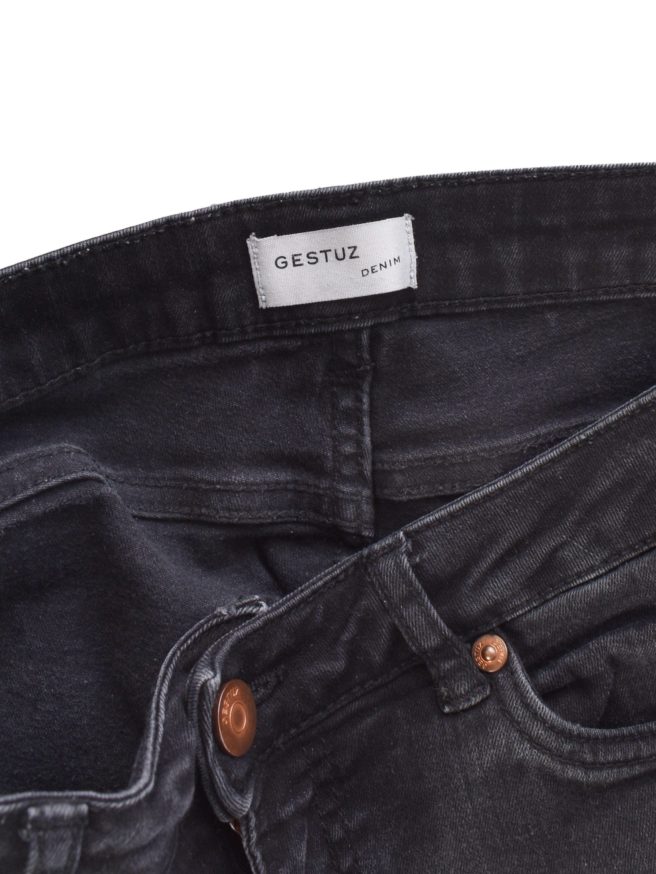 Gestuz Jeans - W30 L30 / Sort / Kvinde - SassyLAB Secondhand