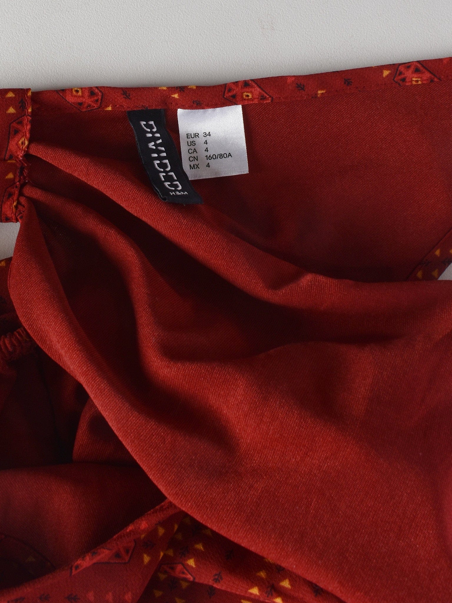 H&M Kjole - 34 / Rød / Kvinde - SassyLAB Secondhand