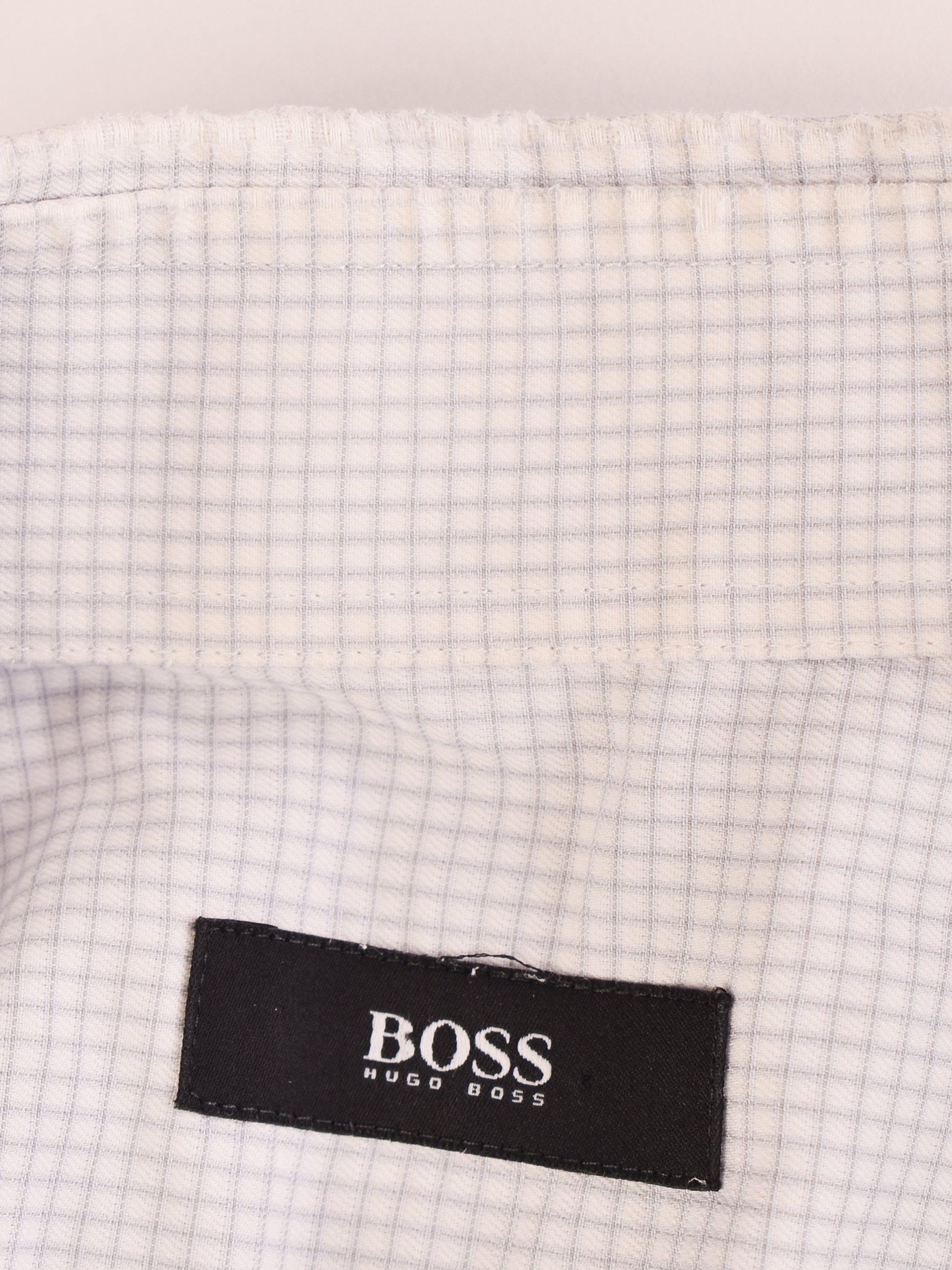 Hugo Boss Skjorte - 43 / Hvid / Mand - SassyLAB Secondhand