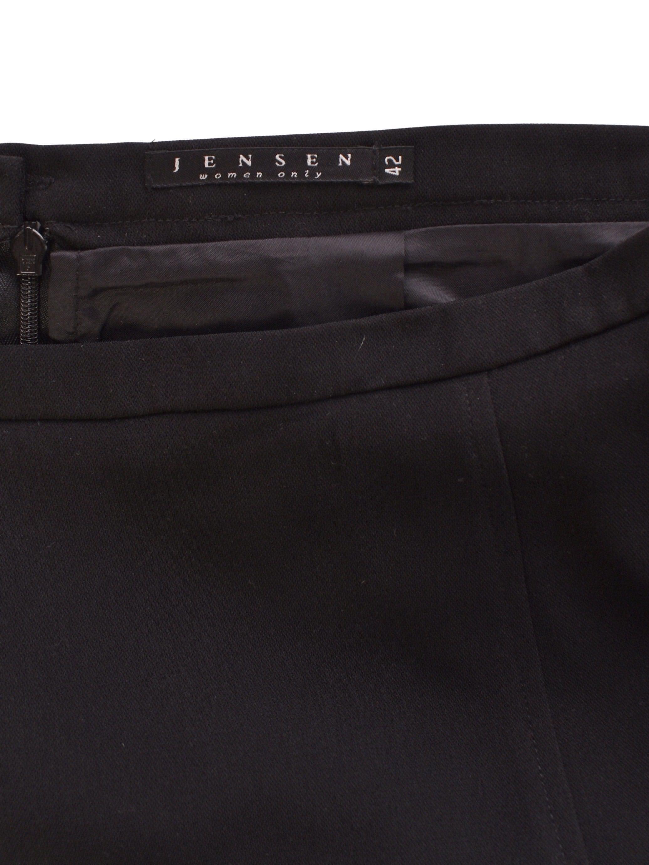 Jensen Nederdel - 42 / Sort / Kvinde - SassyLAB Secondhand
