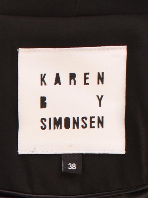 Karen By Simonsen 2-delt sæt - 38 / Sort / Kvinde - SassyLAB Secondhand