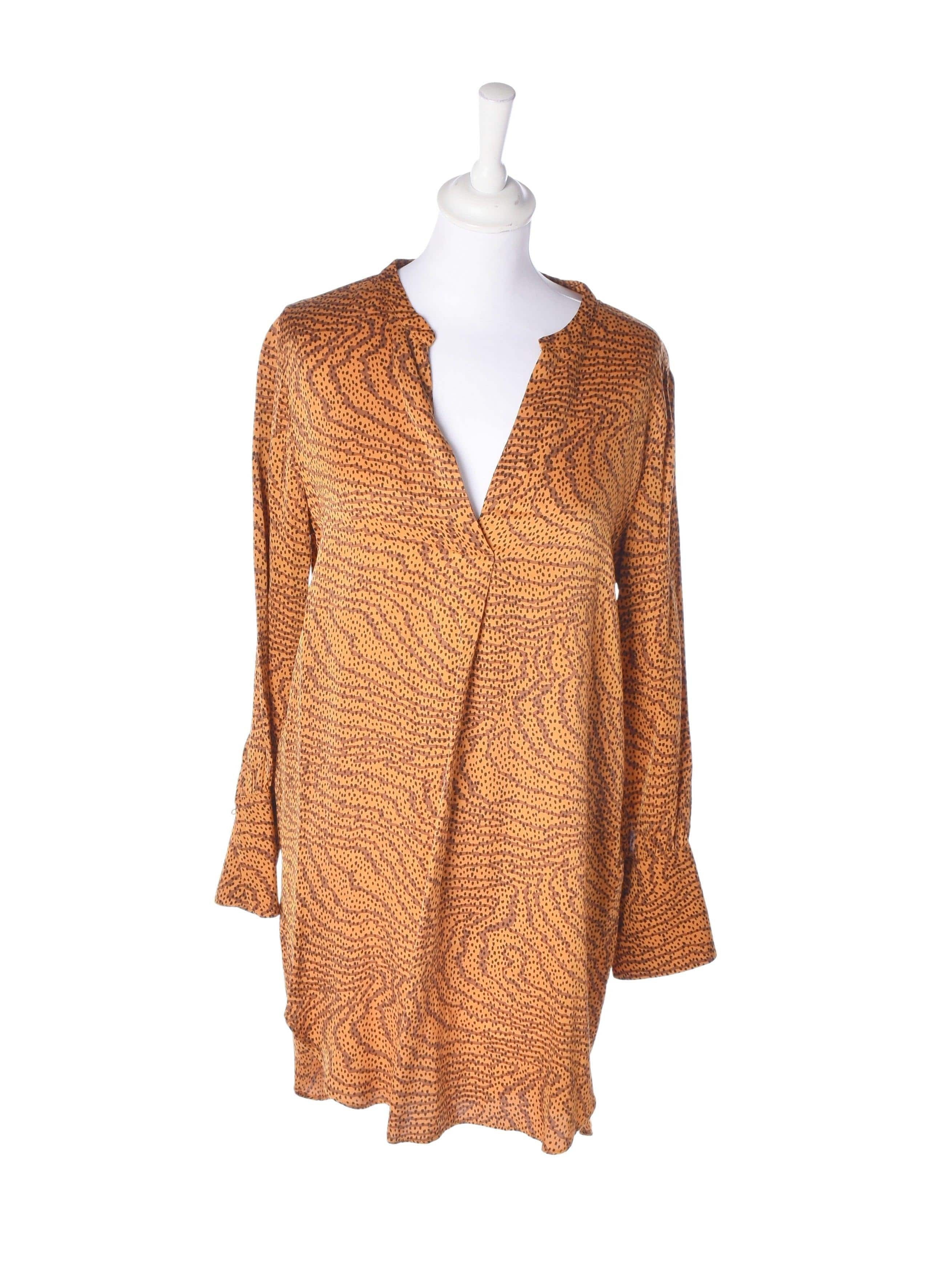 Levete Room Kjole - M / Orange / Kvinde - SassyLAB Secondhand