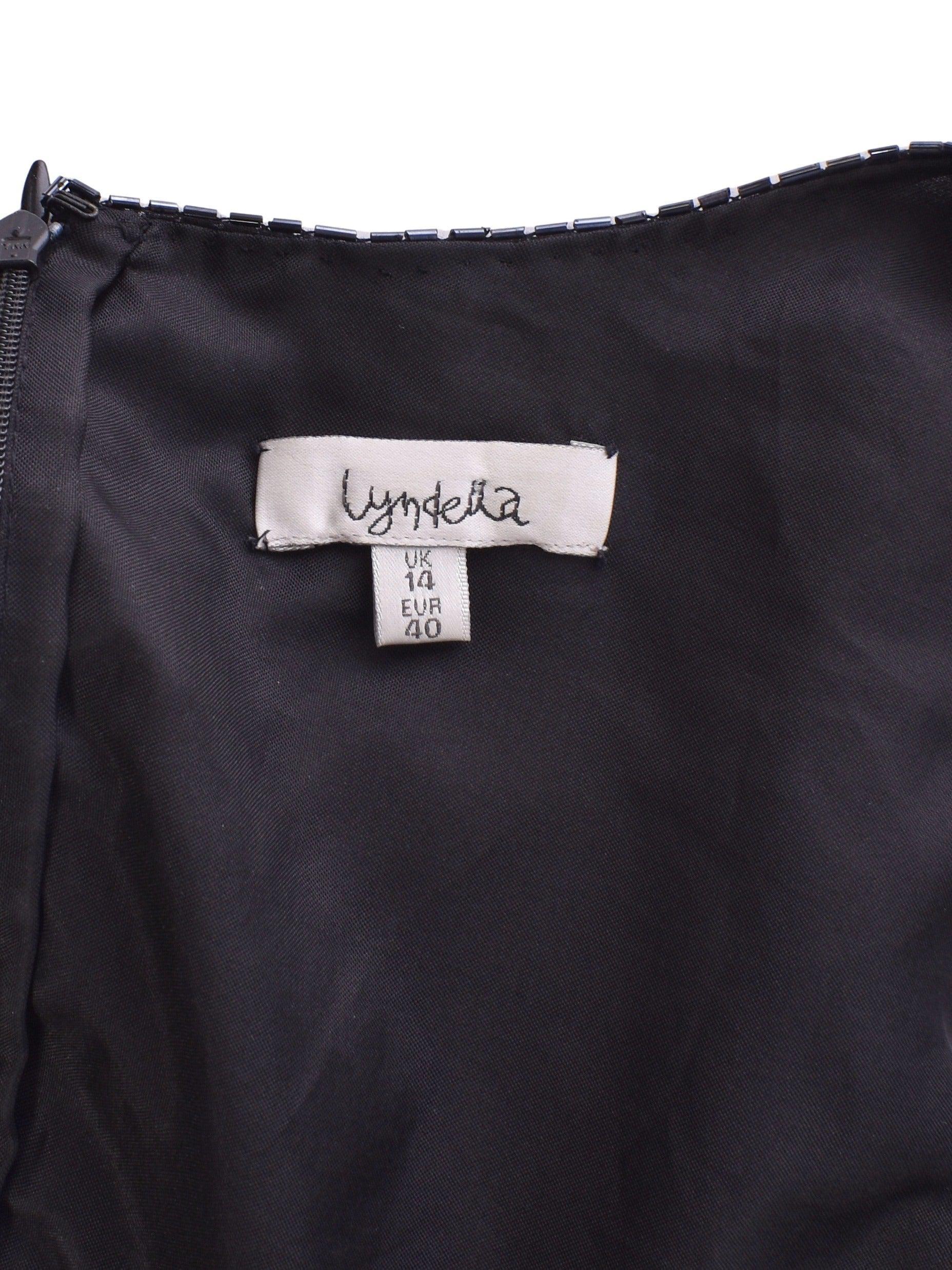 Lyndeua Top - 40 / Sort / Kvinde - SassyLAB Secondhand