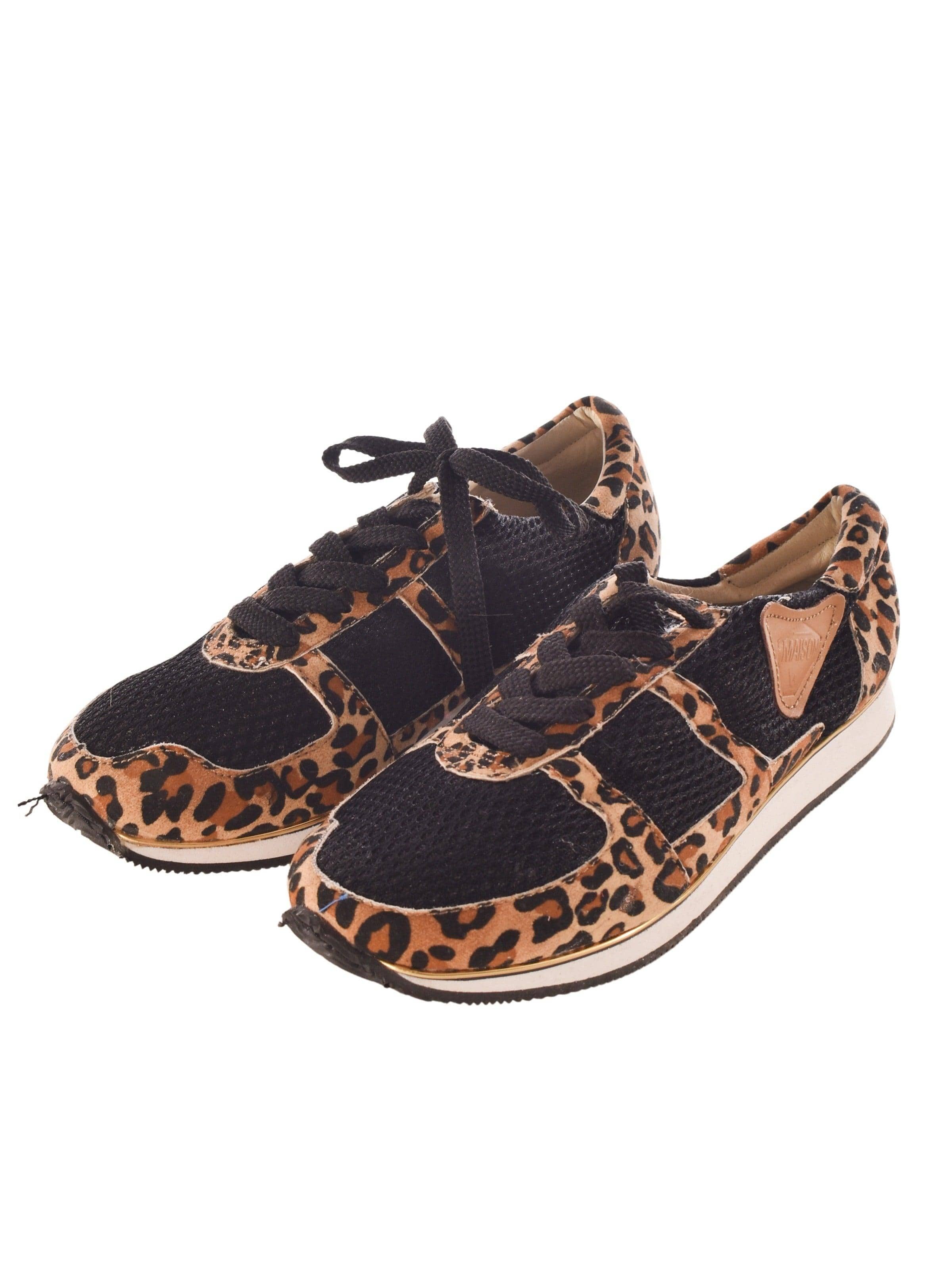 Maison Shoeshibar Sneakers - 38 / Dyreprint / Kvinde - SassyLAB Secondhand