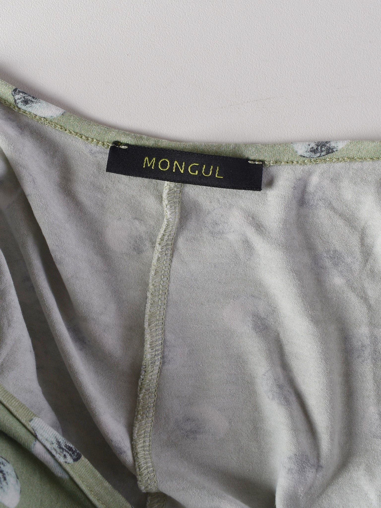 Mongul T-Shirt - L / Grøn / Kvinde - SassyLAB Secondhand
