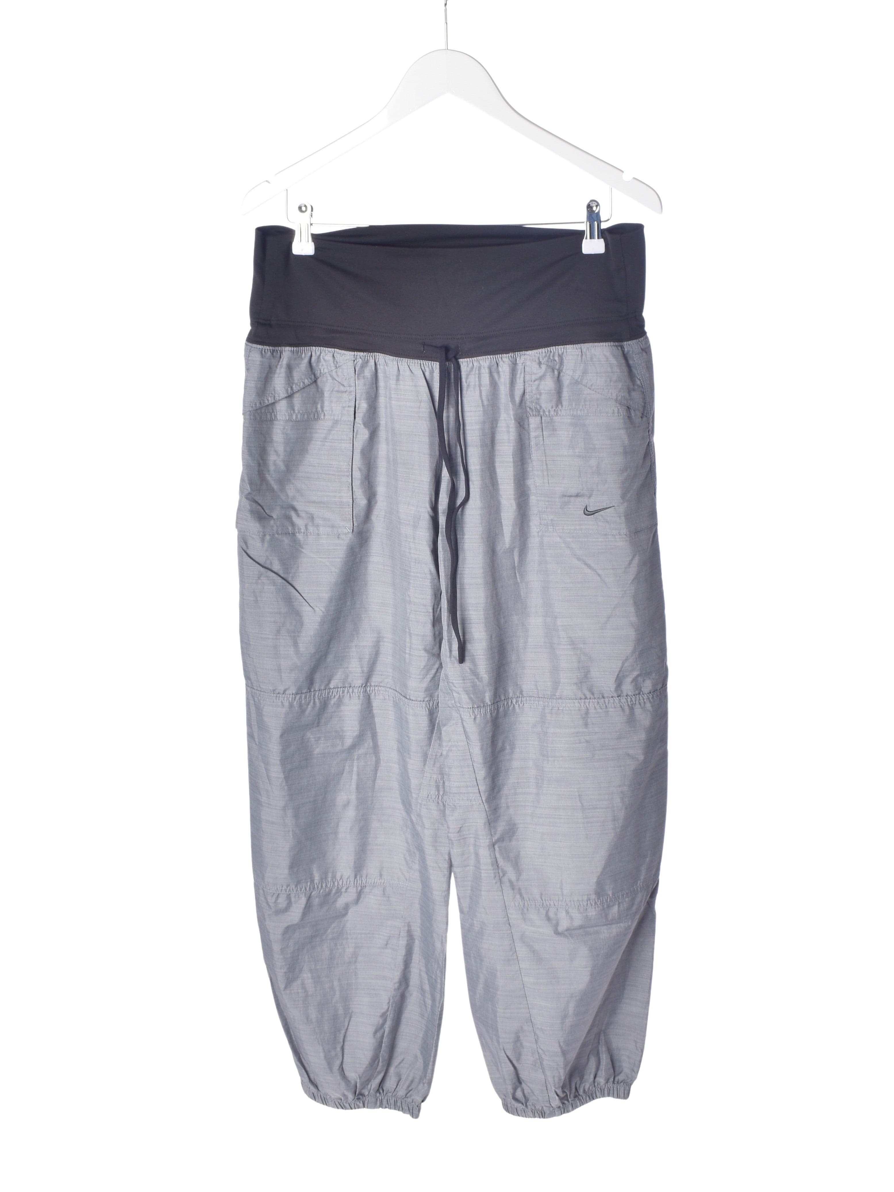 Nike Bukser - L / Grå / Kvinde - SassyLAB Secondhand