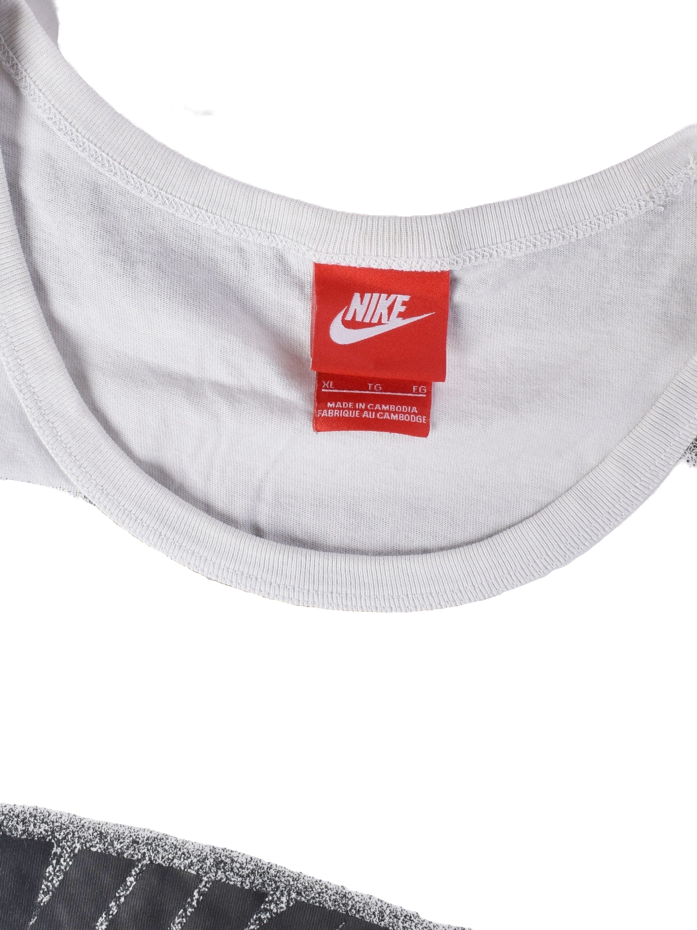 Nike Top - XL / Hvid / Kvinde - SassyLAB Secondhand