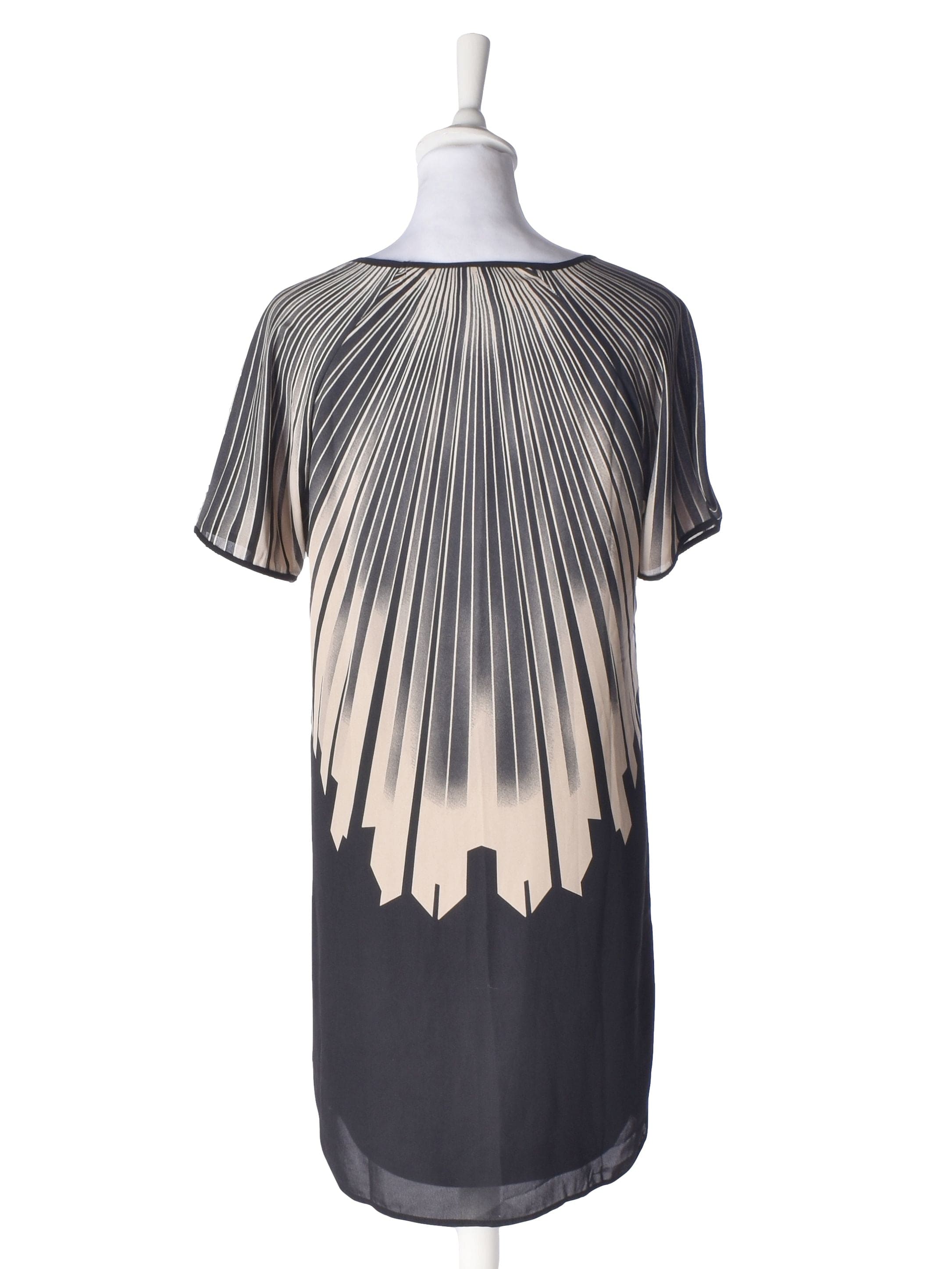 Only Kjole - 36 / Sort / Kvinde - SassyLAB Secondhand
