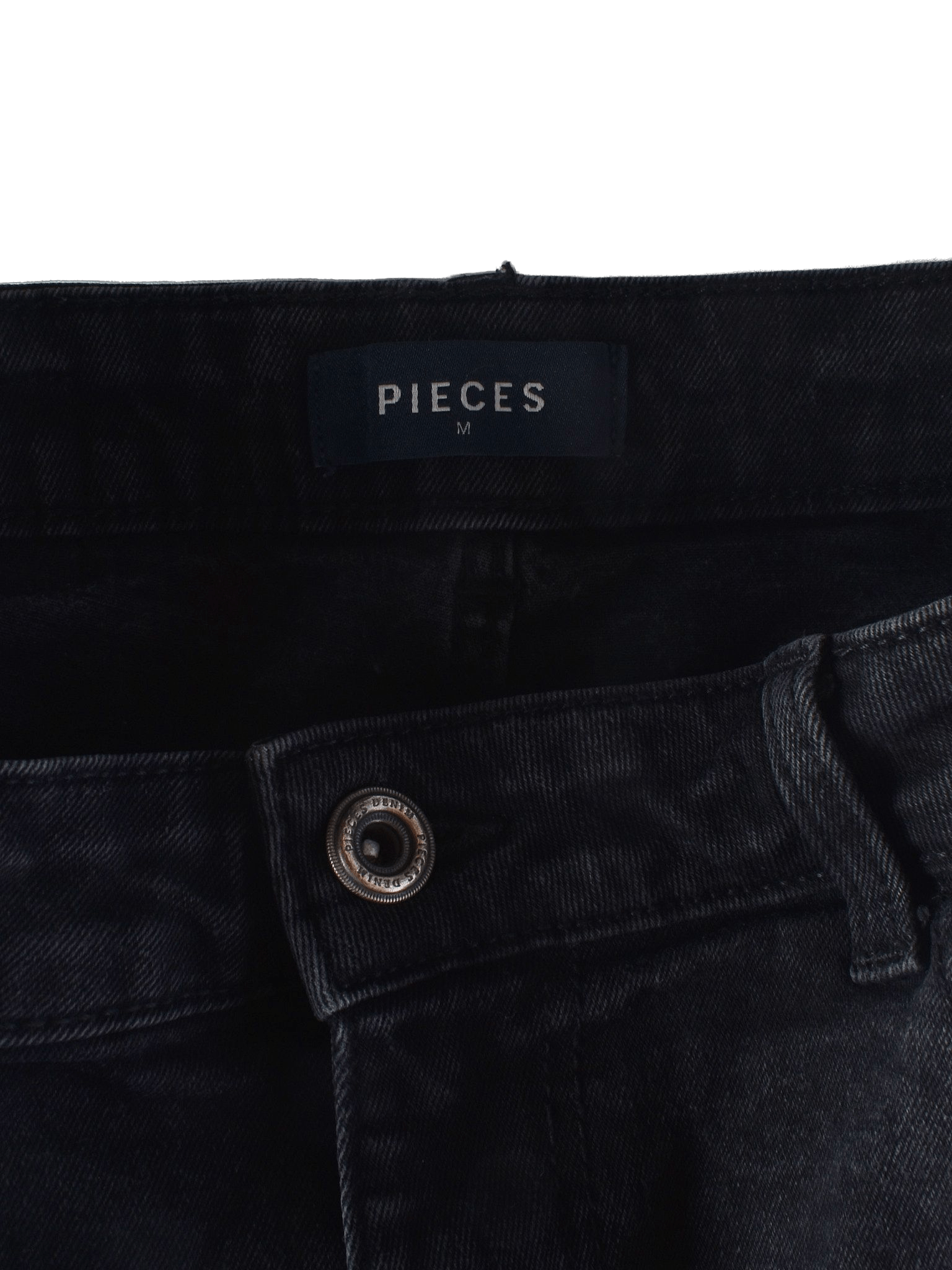 Pieces Jeans - M / Sort / Kvinde - SassyLAB Secondhand