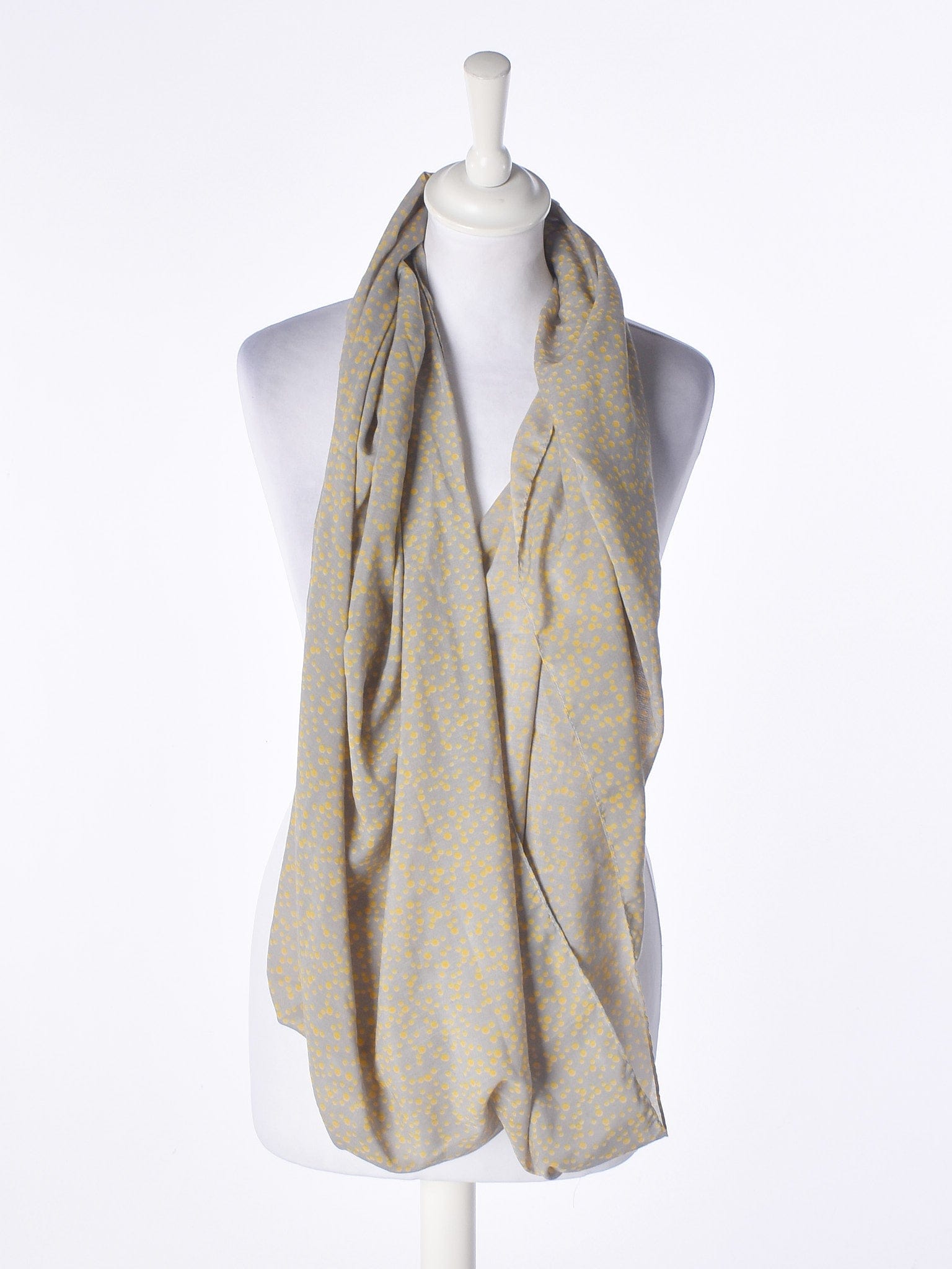 Pieces Tørklæde - One Size / Grå / Kvinde - SassyLAB Secondhand