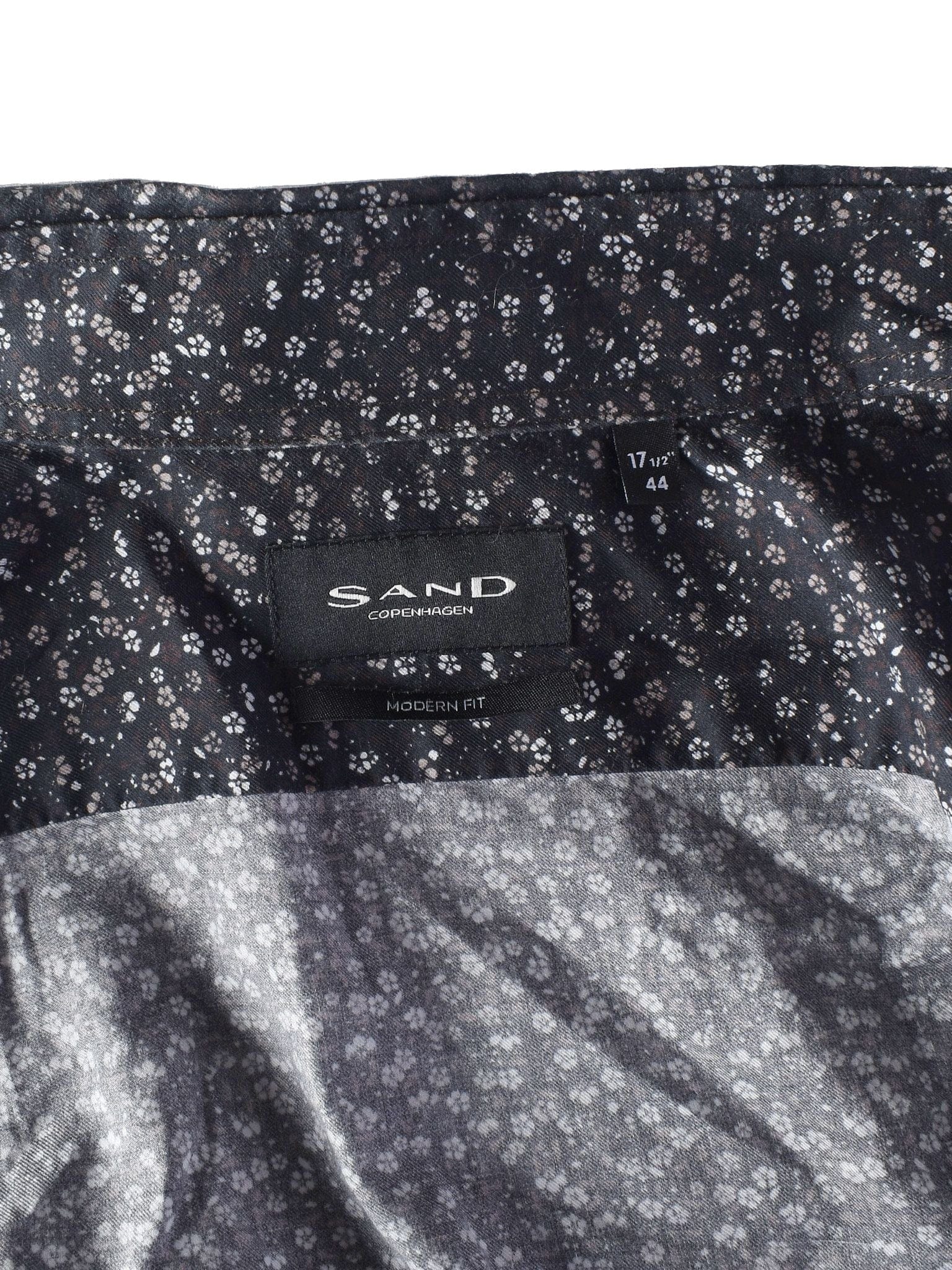 Sand Copenhagen Skjorte - 44 / Sort / Mand - SassyLAB Secondhand
