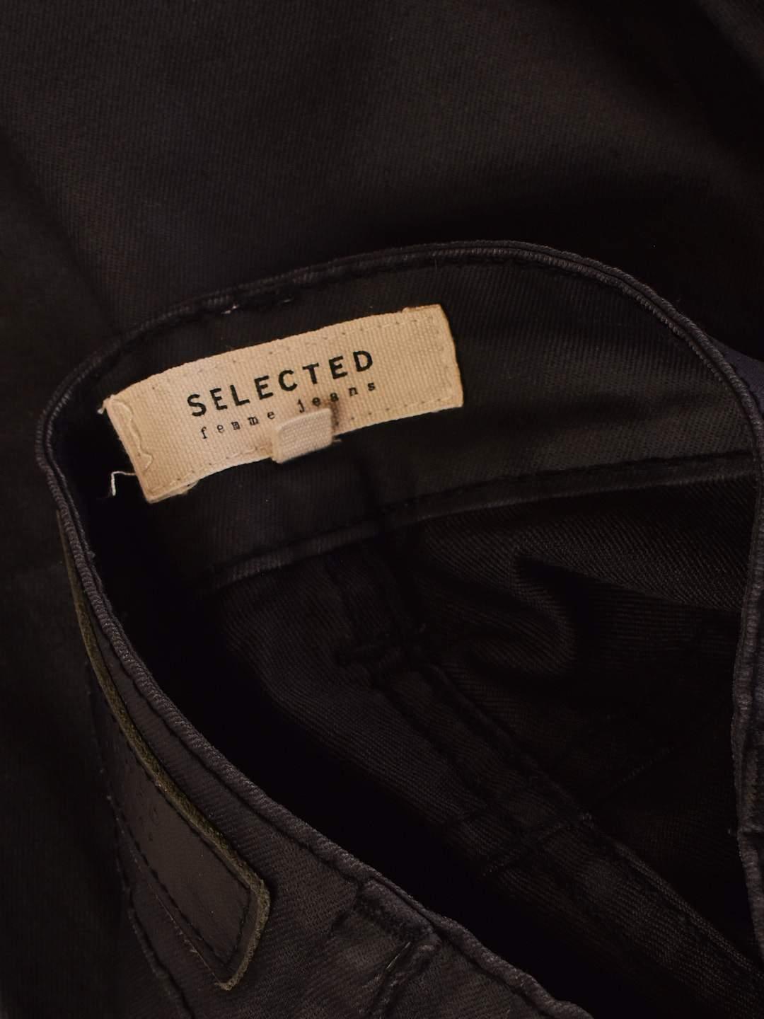 Bukser fra Selected Femme - SassyLAB Secondhand