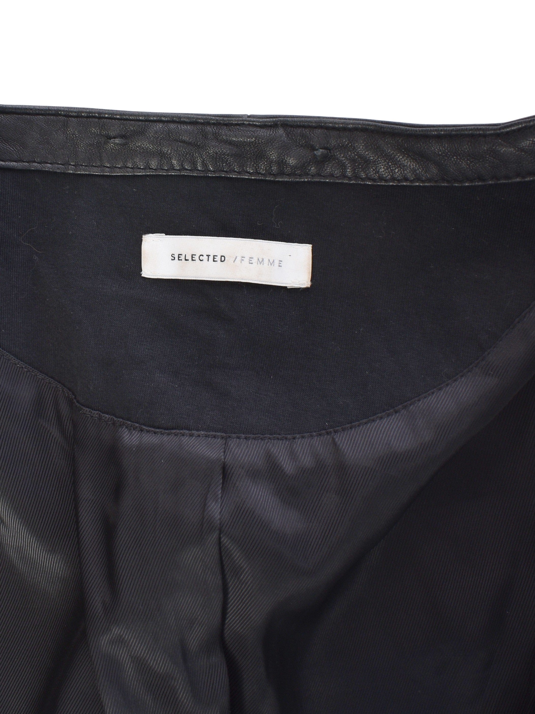 Selected Femme Jakke - 38 / Sort / Kvinde - SassyLAB Secondhand