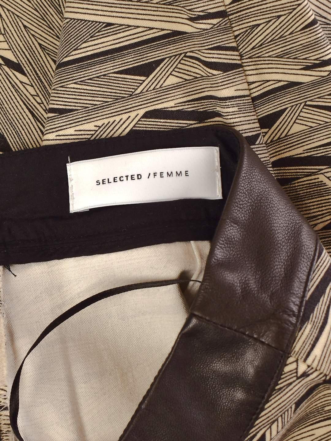 Selected Femme Nederdel - 36 / Beige / Kvinde - SassyLAB Secondhand
