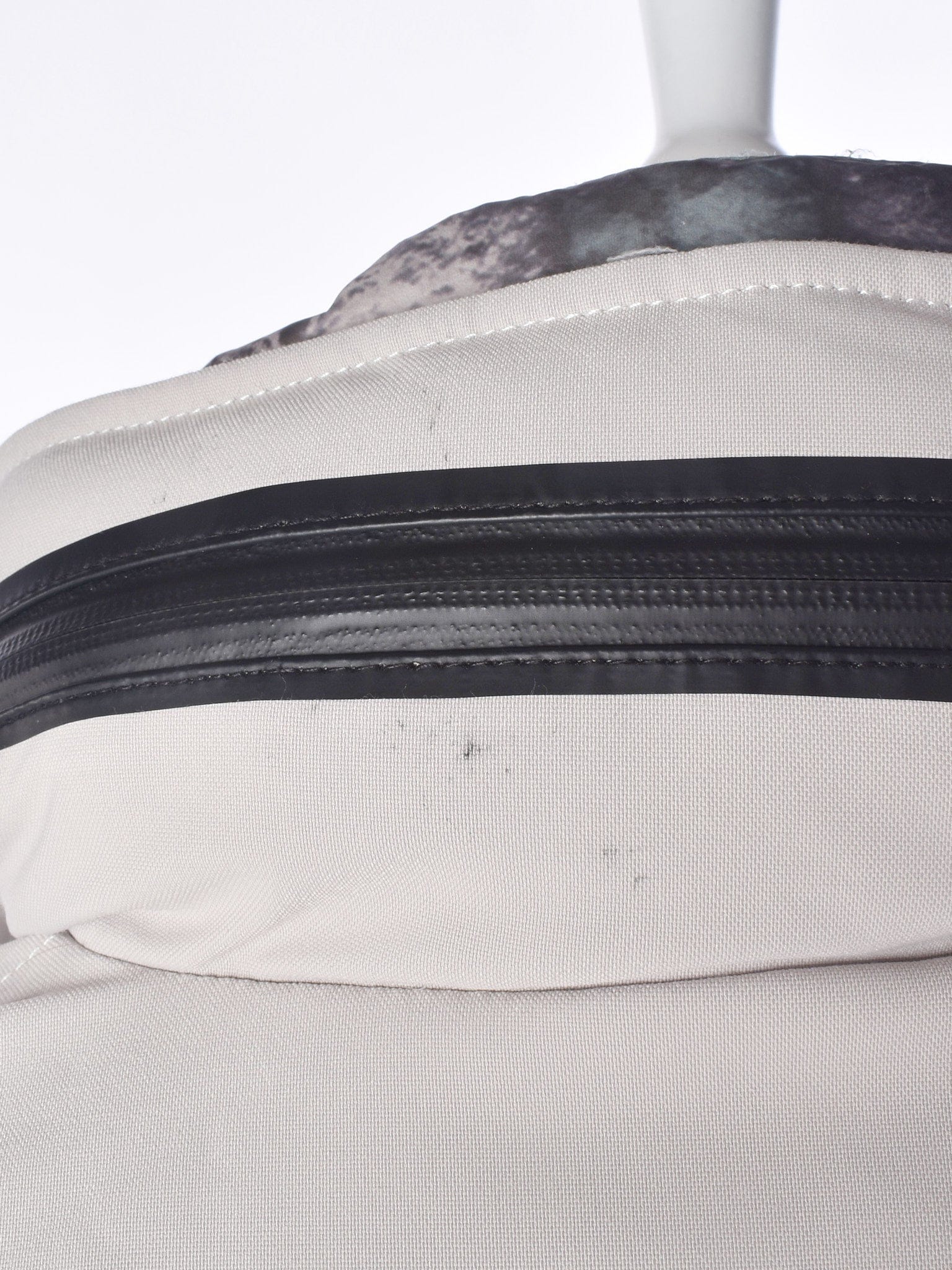 SOS 2-delt sæt - S / Beige / Kvinde - SassyLAB Secondhand