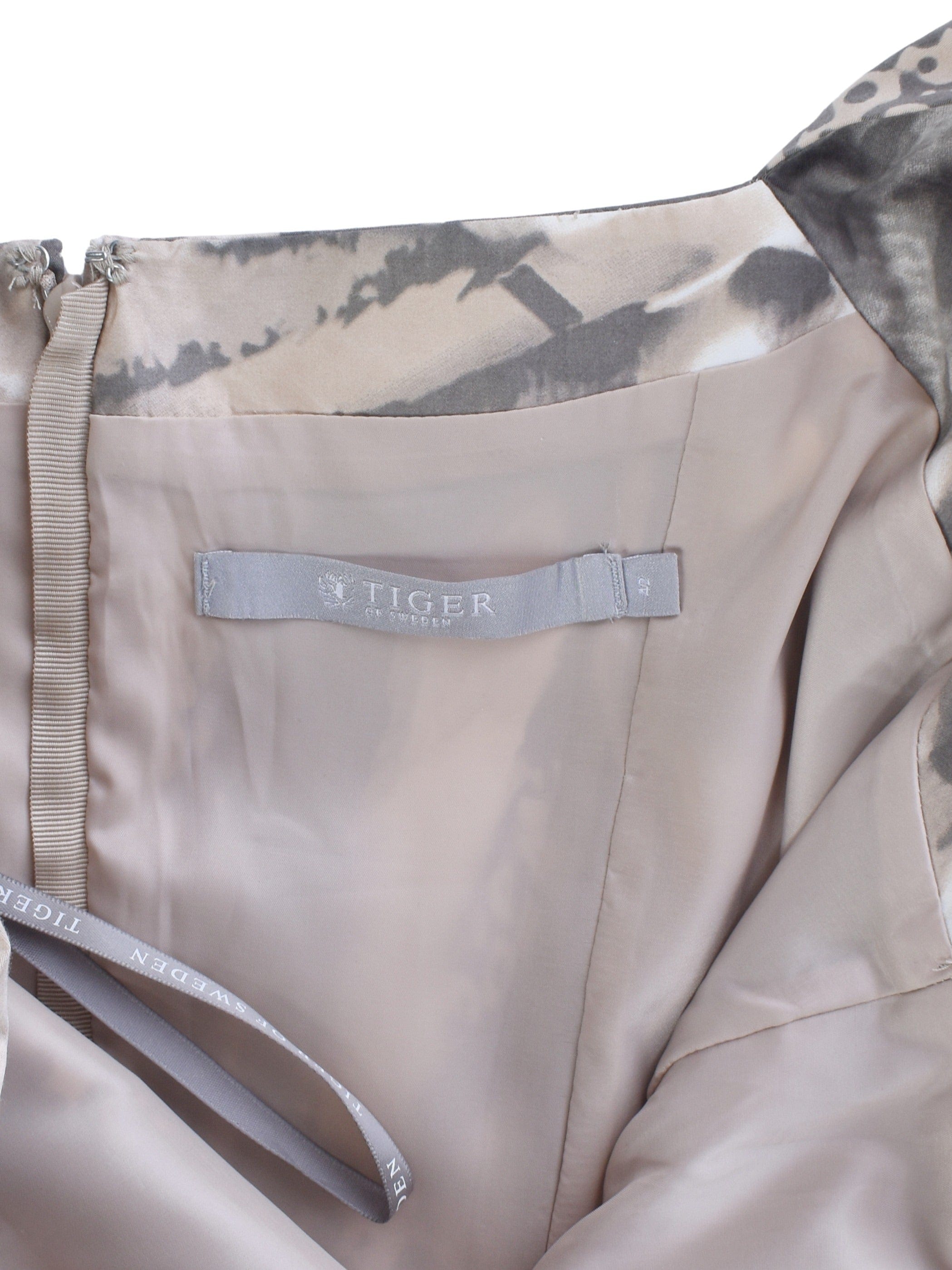 Tiger of Sweden Kjole - 42 / Brun / Kvinde - SassyLAB Secondhand