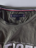 Tommy Hilfiger T-Shirt - S / Grøn / Mand - SassyLAB Secondhand