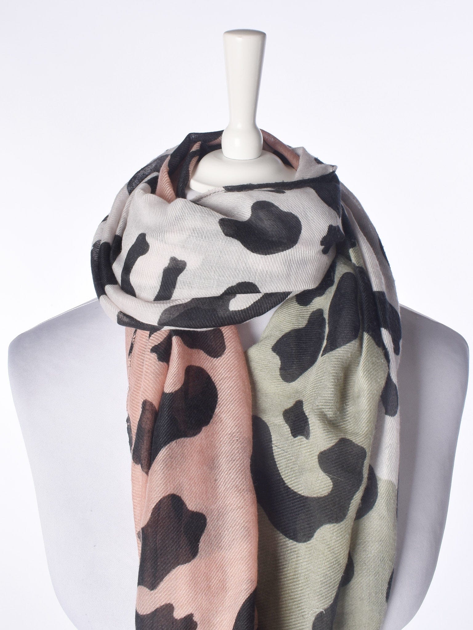 Ukendt Brand Tørklæde - One Size / Dyreprint / Kvinde - SassyLAB Secondhand