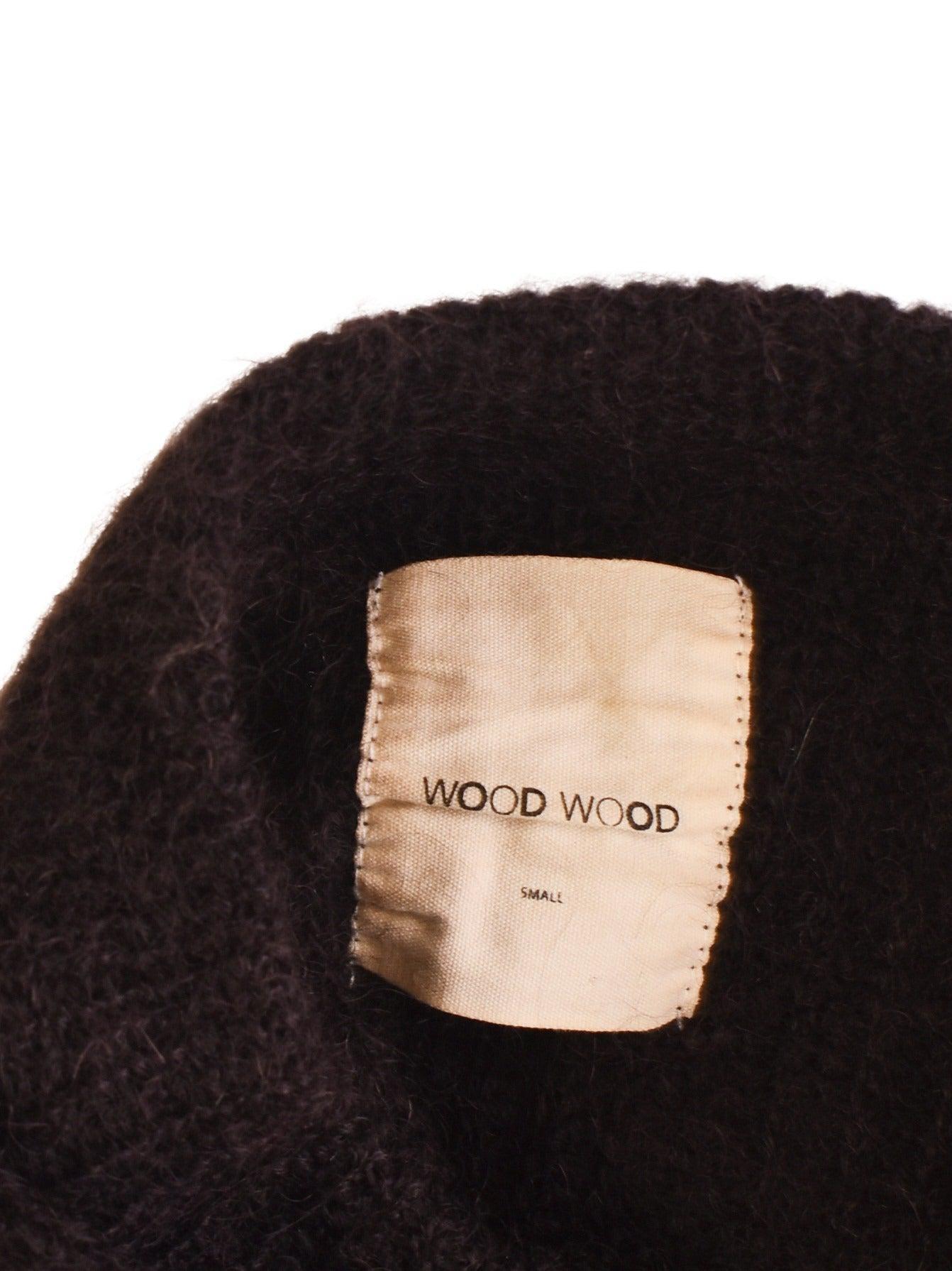 Wood Wood Strik - S / Sort / Kvinde - SassyLAB Secondhand